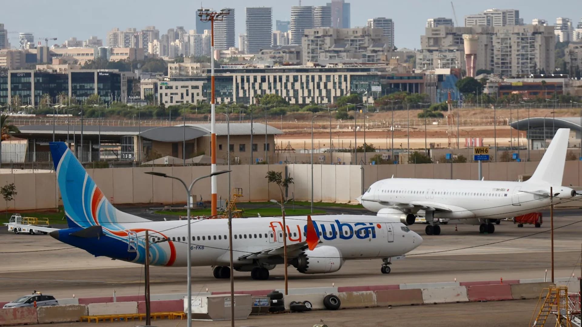 Пассажиры и экипаж предотвратили крушение самолёта FlyDubai