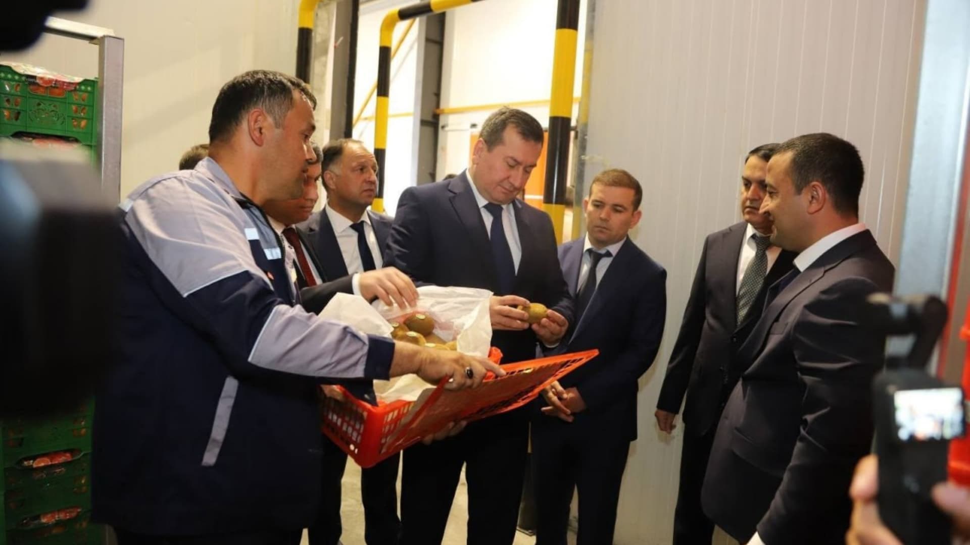 В районе Сино открылись хладокомбинат и предприятие по производству соков