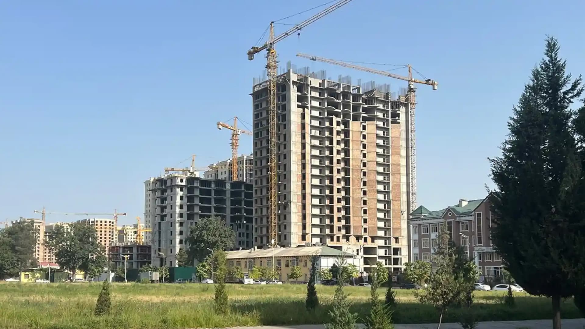 61 компания-застройщик попала в «красный список» в Душанбе